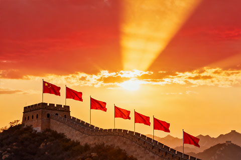 习近平：弘扬伟大抗战精神，向着中华民族伟大复兴的光辉彼岸奋勇前进